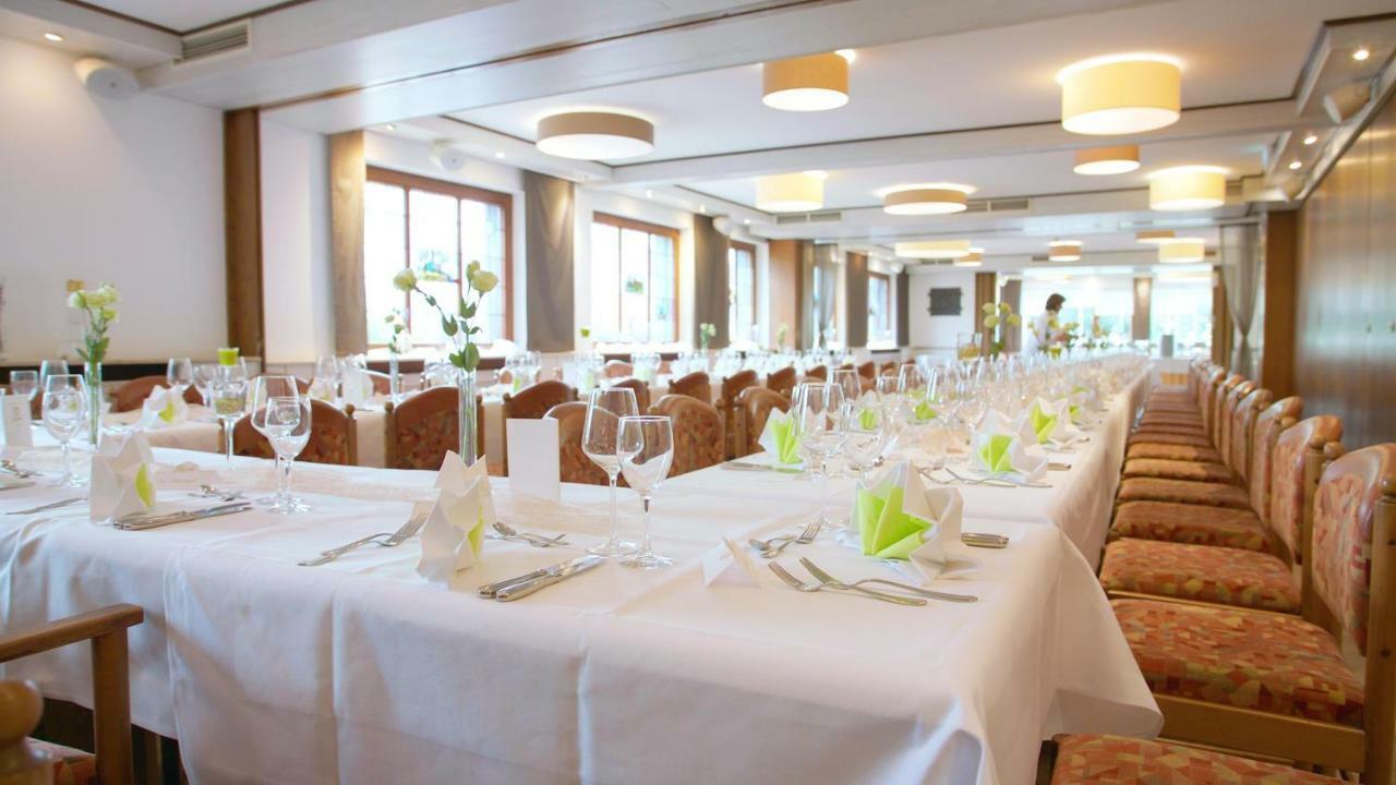 Hotel-Restaurant Und Gaestehaus Loewen Süßen Exteriér fotografie